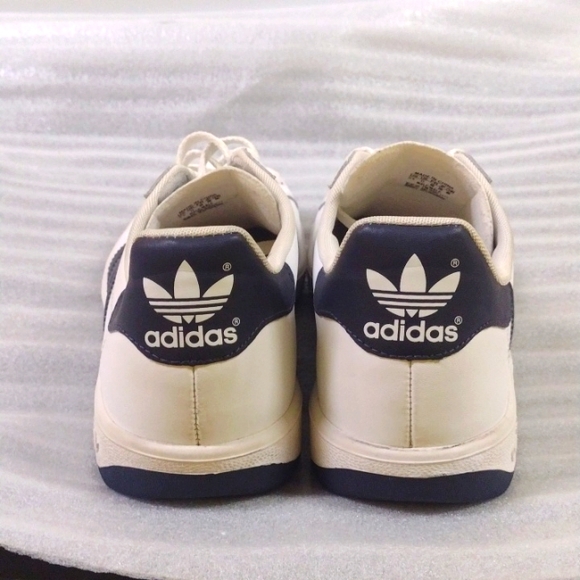 Adidas VTG Grand Prix - Picture 5 of 7
